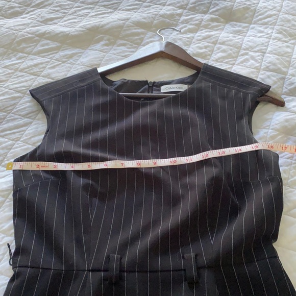 Calvin Klein pinstriped Black shift sleeveless MIDI dress - Picture 7 of 9